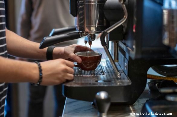 Tuyển barista