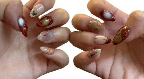 CẦN GẤP THỢ NAILS BIẾT DESIGN