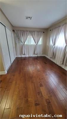 Rooms for rent