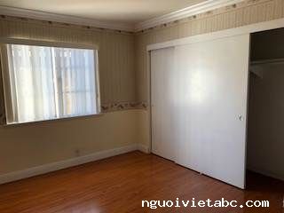 Rooms for rent